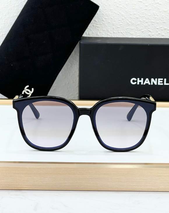 Picture of Chrome Hearts Sunglasses _SKUfw66635039fw